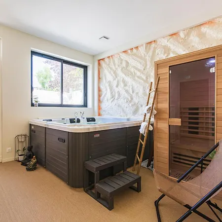 Aux Clefs Des Sacres Le Neufchatel Jacuzzi Et Sauna Apartmán